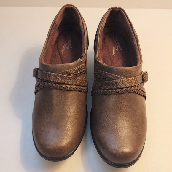 Easy Street Brown Taupe Titan Comfort 